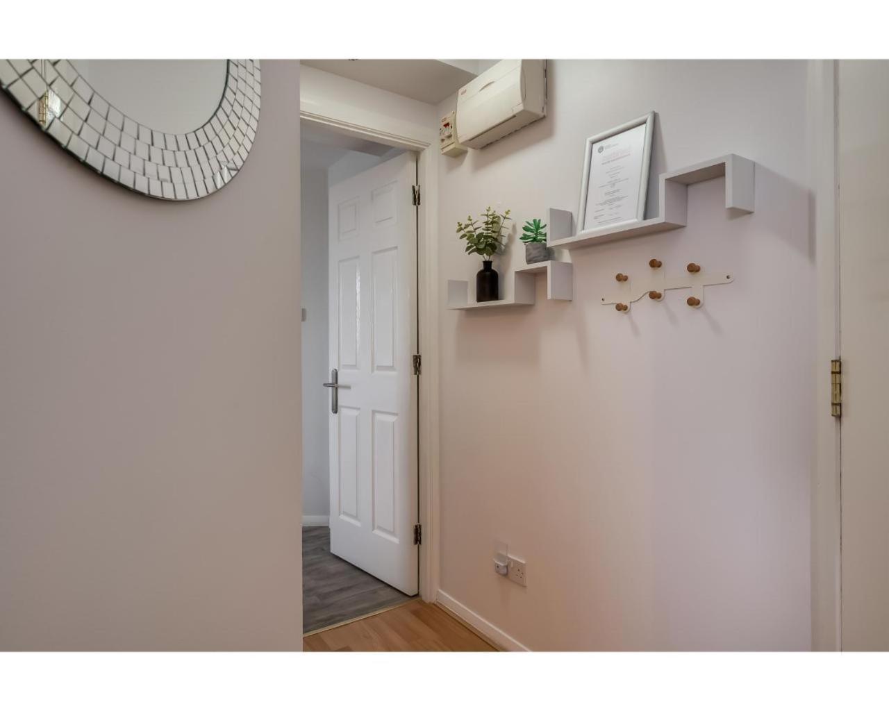 Central Belfast Apartments Jubilee Heights Extérieur photo